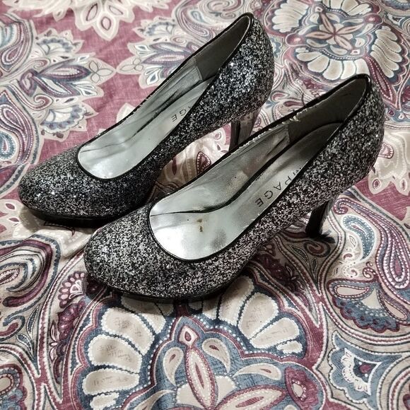 Rampage Heels - Picture 1 of 3